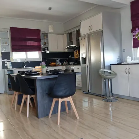Maisonette Loutraki Holiday home Posidhonia (Peloponnese)
