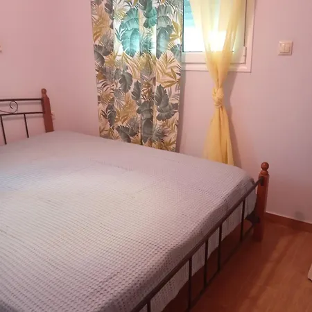 Maisonette Loutraki * Posidhonia (Peloponnese)